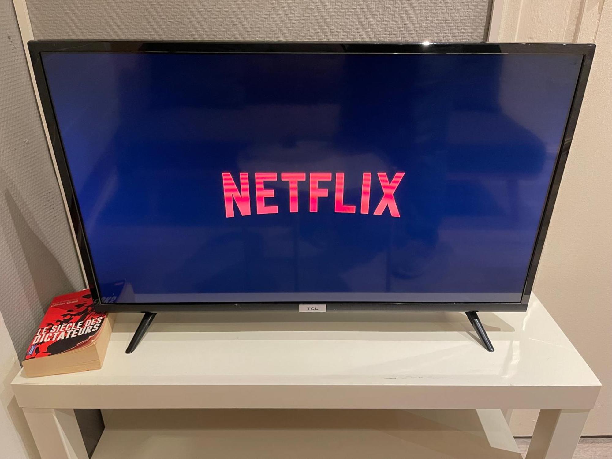 010 Chic & Cosy F1 29M2 Hypercentre Wifi Smart Tv Netflix Appartement Saint-Etienne  Buitenkant foto